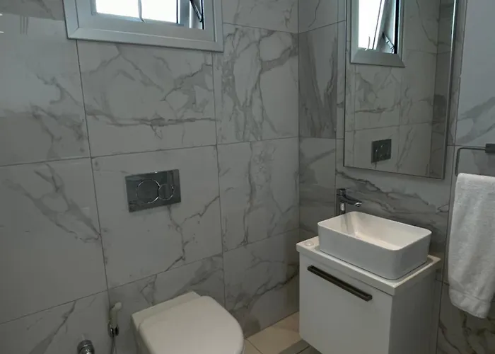 Napa Seaview - 2 アヤナパ