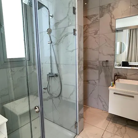 빌라 Napa Seaview - 2 *